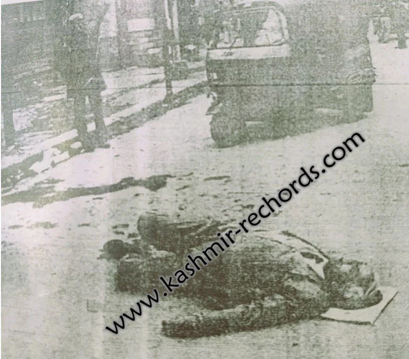 Judge Neelkanth Ganjoo, lying dead , unattended .